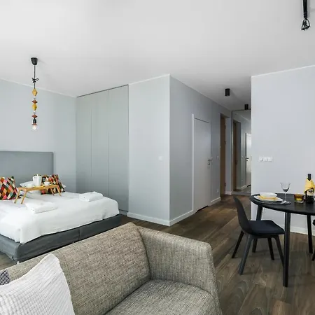 Апартаменты Maraton Gardens By Renters Познань