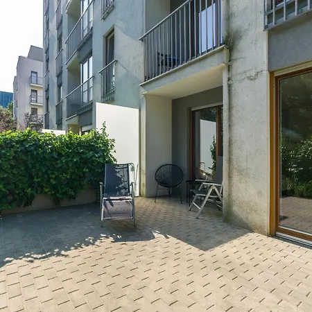 Apartment Maraton Gardens By Renters *